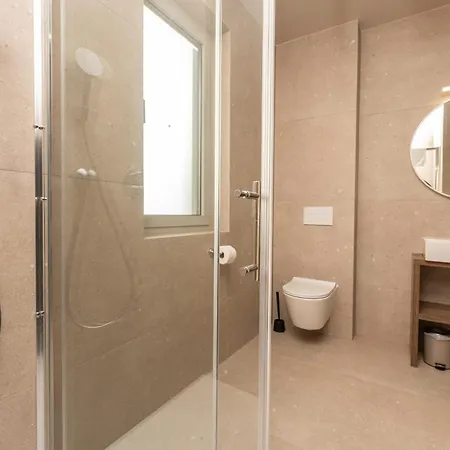 Suton U Zatonu Zadarvillas زاتون