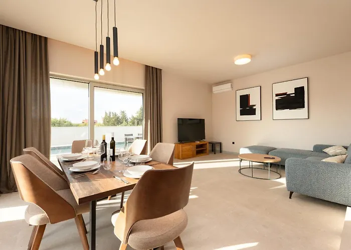 Suton U Zatonu Zadarvillas Vila *